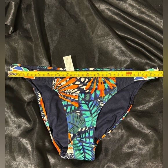 Athleta | Hanalei Bikini Bottom‎ S - Picture 6 of 9